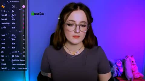 luna_berryy online show from November 15, 9:16 pm