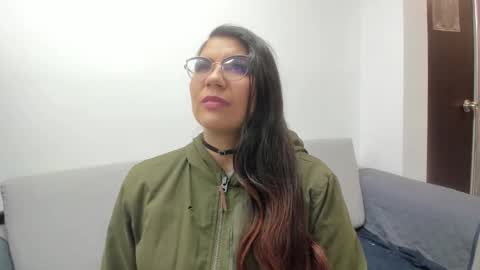 luna  online show from January 16, 11:19 am