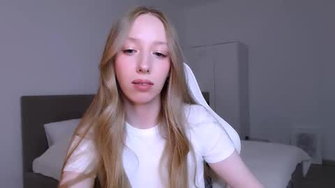 Luna online show from February 26, 10:13 pm