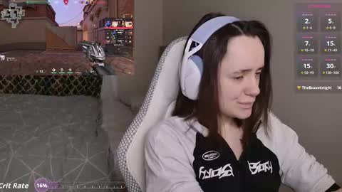 luna_loveeee online show from January 12, 4:41 am