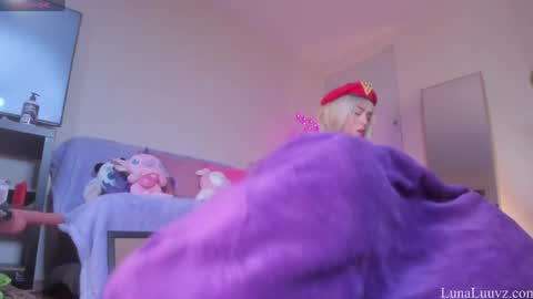 Luna Luuvz online show from November 5, 5:09 am