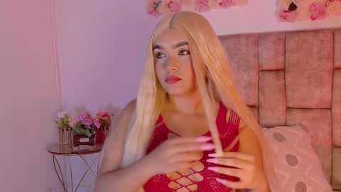 Snapshot of luna_ocampo chatting on September 18, 11:31 pm   online show from September 18, 11:31 pm