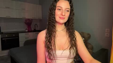 luna_raee online show from October 30, 1:55 pm