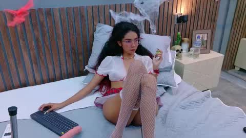 LUNA  online show from October 18, 3:27 pm