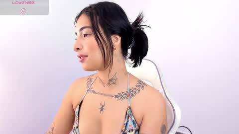 luna rose online show from May 23, 12:50 am
