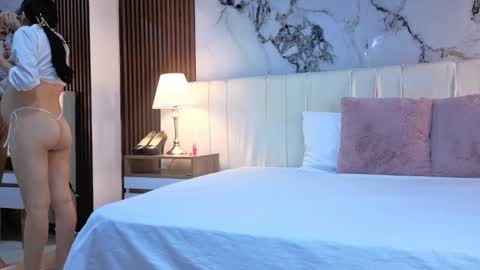  A M M Y  online show from October 23, 11:44 am