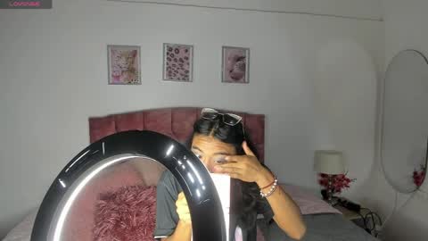 luna_velveth1 online show from April 18, 11:01 am