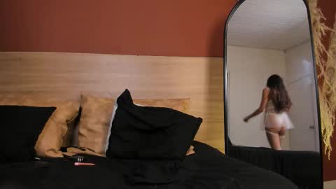 luna online show from February 27, 1:59 pm