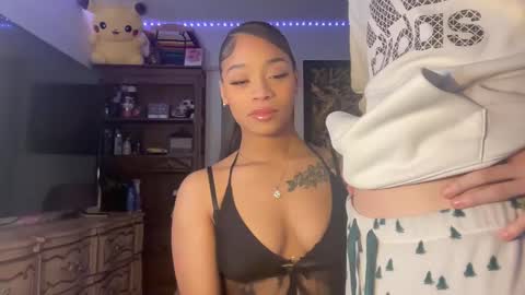 lunaa_11 online show from February 14, 8:42 am