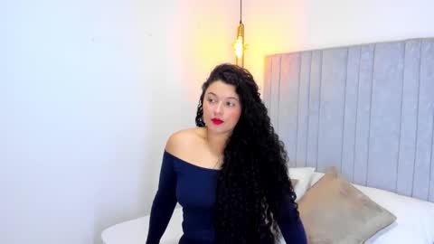 Luna  online show from January 9, 2:01 pm