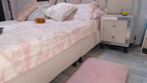 LUNA online show from September 15, 3:19 am