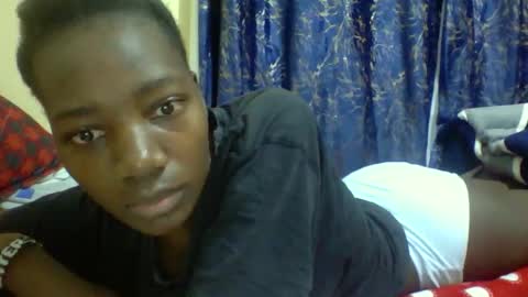 lunah_kitty online show from April 21, 9:16 am