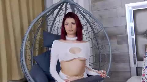 LunaJenner online show from April 3, 4:08 am