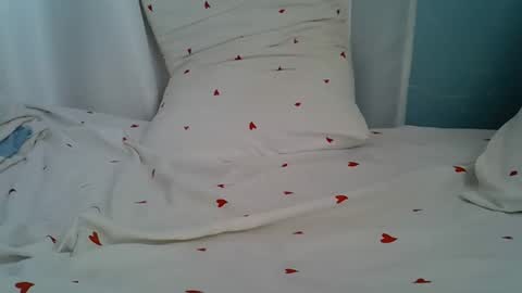 lunalove22_ online show from February 3, 6:40 am