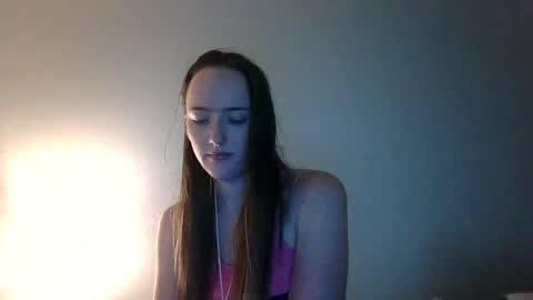 lunapixie2020 online show from April 16, 9:39 pm