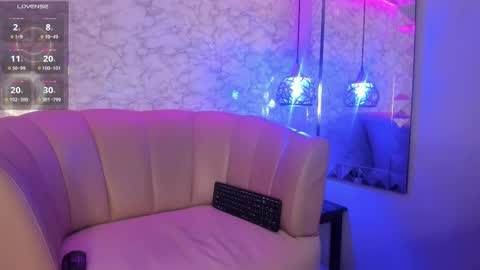 Luna online show from February 22, 3:47 pm