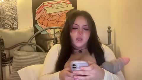 lunarangvl online show from December 19, 12:50 am