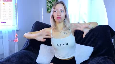 Kelly online show from September 21, 2:43 pm