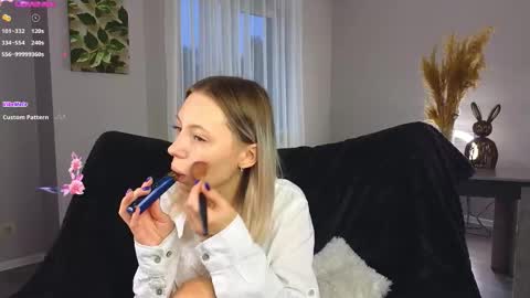 Kelly online show from September 25, 3:08 pm