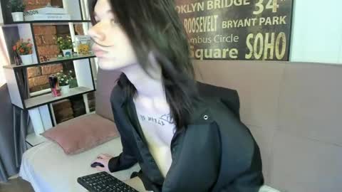 Matthew online show from May 22, 7:37 am