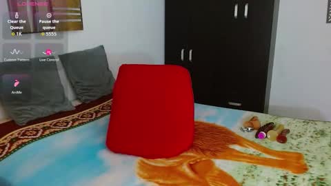 Luna  online show from March 28, 8:05 am