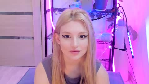 Kate online show from February 8, 3:19 am