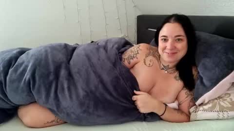 Luna  powered by bitch dust online show from December 13, 11:23 am