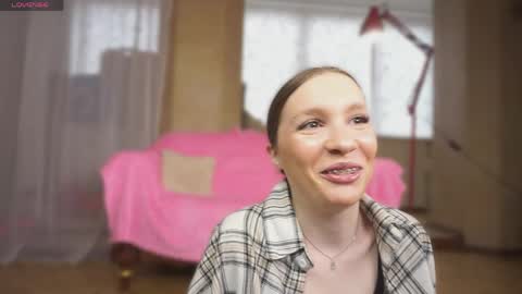 Luna online show from April 17, 1:57 pm