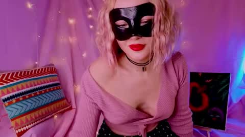 My name Lun online show from March 31, 3:56 pm