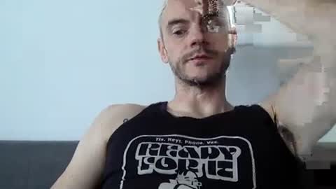 Snapshot of lupine_666 chatting on September 15, 11:44 am Lupine online show from September 15, 11:44 am