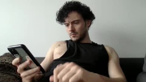 Snapshot of lupine_666 chatting on December 18, 12:29 pm Lupine online show from December 18, 12:29 pm