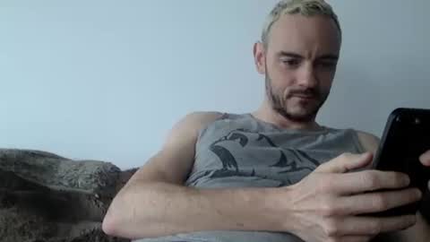 Snapshot of lupine_666 chatting on September 26, 8:33 am Lupine online show from September 26, 8:33 am