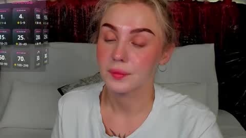 your sweet Liana online show from October 26, 12:22 am