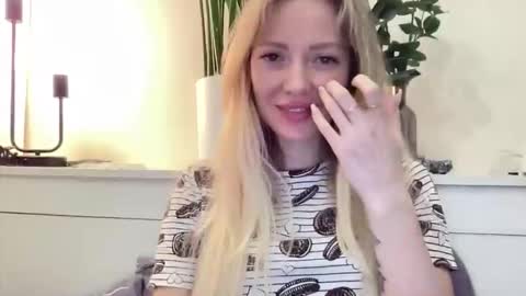 lusiluv online show from February 7, 9:29 pm