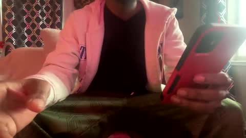 LUST online show from February 3, 2:10 pm