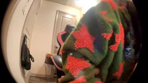 LOLA online show from December 21, 6:30 am