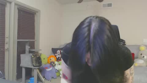 LustfulLives online show from January 3, 1:05 am