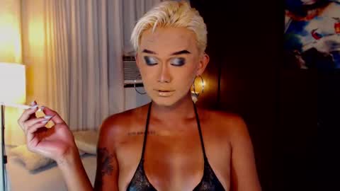 AdriannaFowks online show from July 11, 4:17 am
