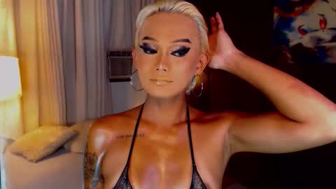 AdriannaFowks online show from June 5, 4:12 pm