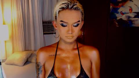 AdriannaFowks online show from June 30, 5:01 pm