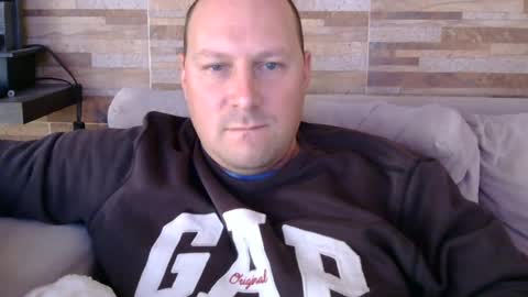 lustonfan online show from June 19, 12:00 pm