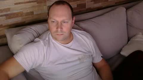 lustonfan online show from May 29, 1:20 pm