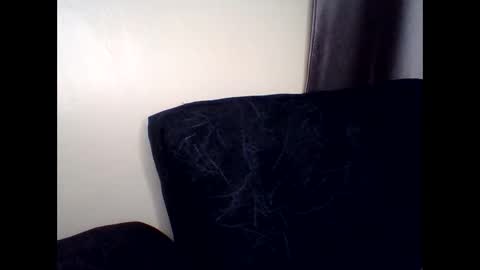 lustrous-choco online show from April 13, 11:31 pm