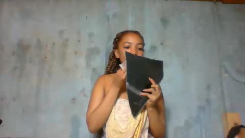 lutchia online show from November 28, 10:11 am