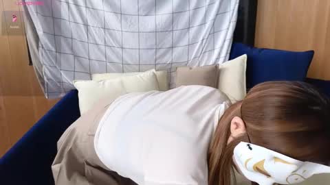 luulee0804 online show from February 10, 11:45 pm