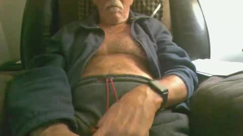 luv269er online show from December 17, 2:33 am