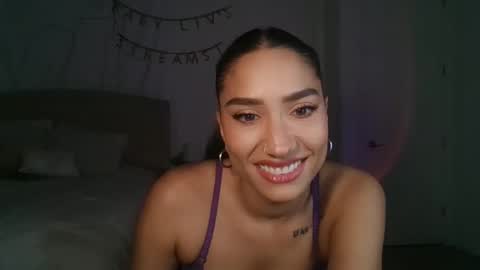 Liv 3 online show from November 15, 1:18 am