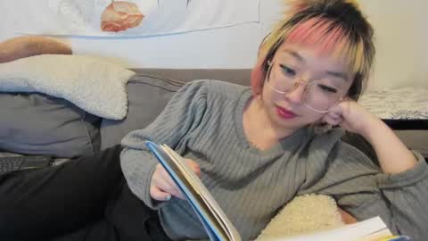 LuxGray online show from December 15, 4:51 am