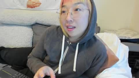 LuxGray online show from December 9, 9:16 pm