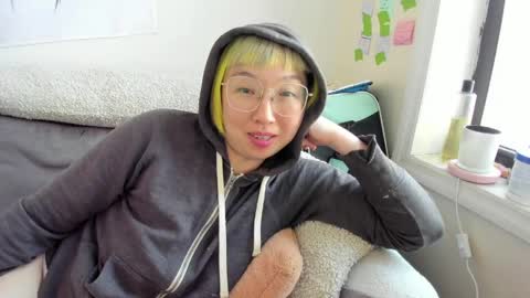 LuxGray online show from April 18, 7:58 pm